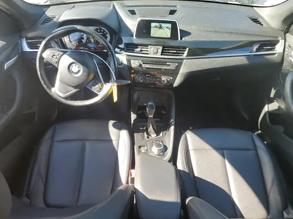 WBXHU7C36J3H42513 2018 BMW X1 - Image 8
