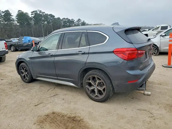 WBXHU7C36J3H43788 2018 BMW X1 - Image 2