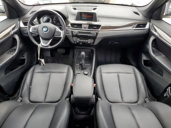 WBXHU7C36J3H43855 2018 BMW X1 - Image 8
