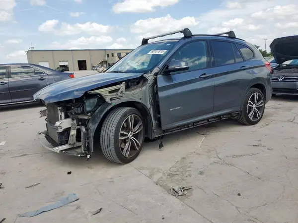 WBXHU7C36J5H38899 2018 BMW X1 - Image 1