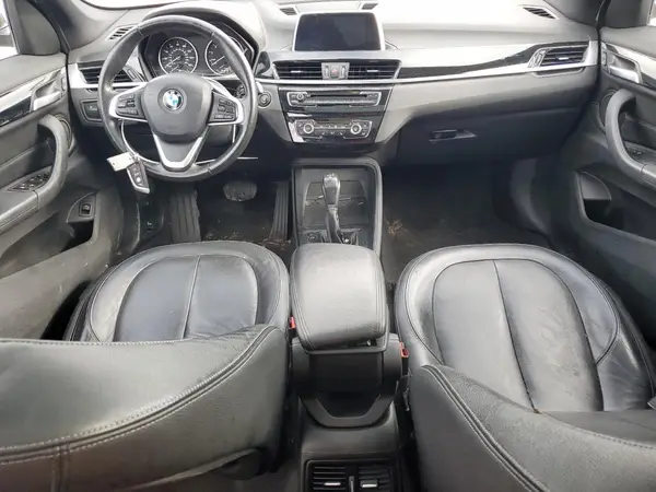 WBXHU7C36J5H41558 2018 BMW X1 - Image 8