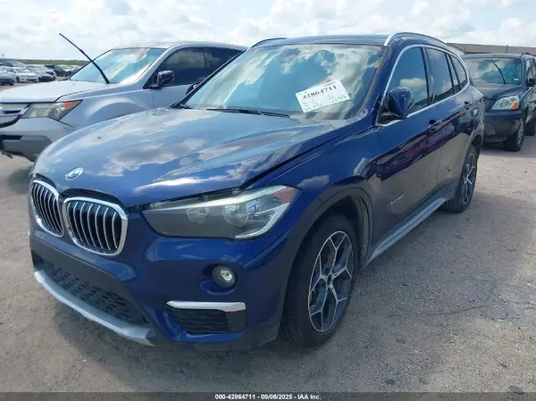 WBXHU7C36J5H42256 2018 BMW X1 - Image 2