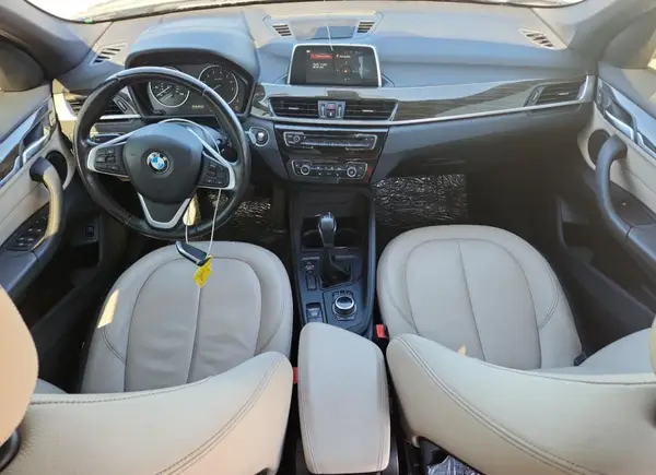 WBXHU7C36J5H42273 2018 BMW X1 - Image 8