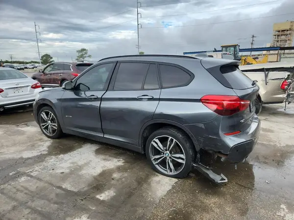 WBXHU7C36J5H43584 2018 BMW X1 - Image 2