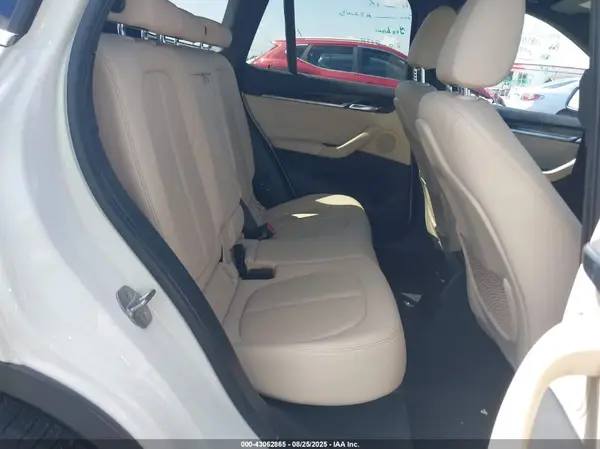 WBXHU7C36J5H44587 2018 BMW X1 - Image 8