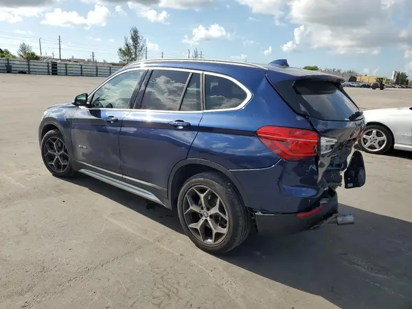 WBXHU7C36J5H45481 2018 BMW X1 - Image 2