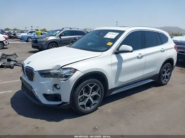 WBXHU7C36J5L07198 2018 BMW X1 - Image 2