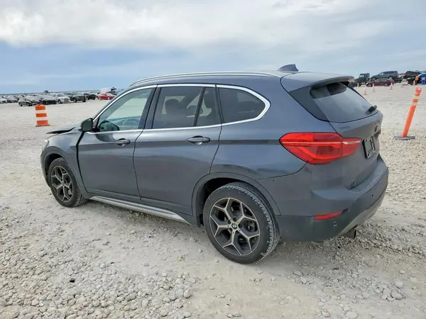 WBXHU7C36J5L07248 2018 BMW X1 - Image 2