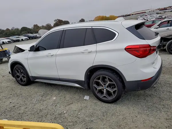 WBXHU7C36J5L08710 2018 BMW X1 - Image 2