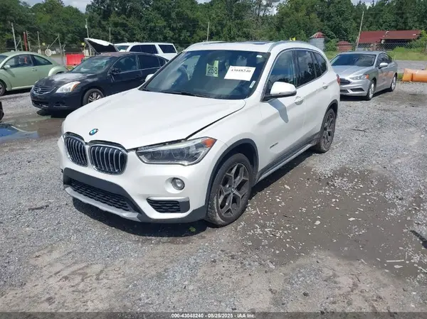 WBXHU7C37H5H33060 2017 BMW X1 - Image 2