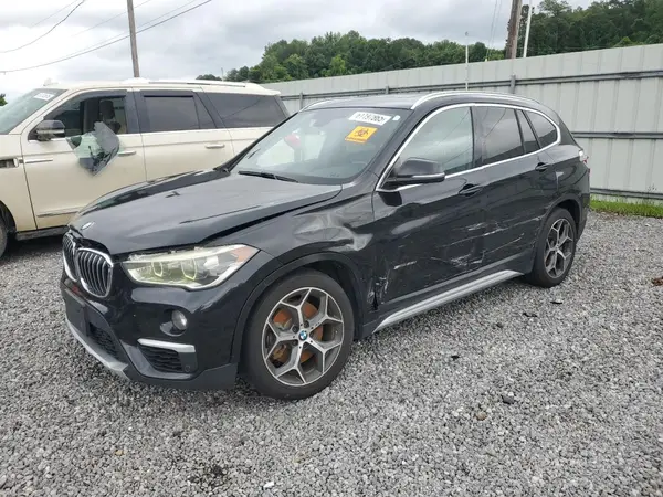 WBXHU7C37H5H36301 2017 BMW X1 - Image 1