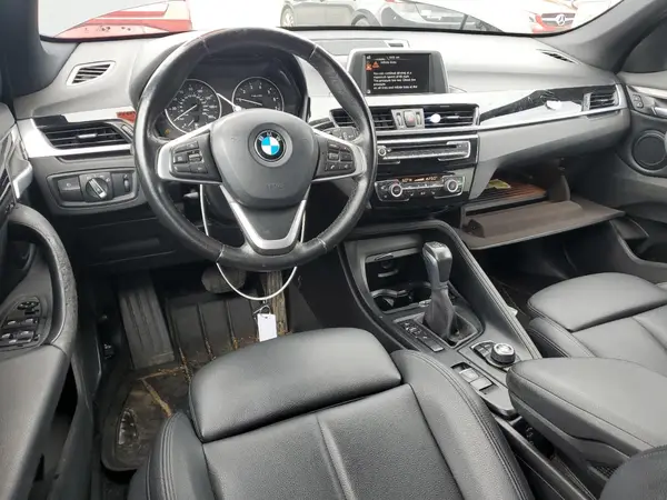 WBXHU7C37H5H36301 2017 BMW X1 - Image 8