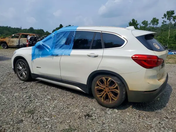 WBXHU7C37H5H37190 2017 BMW X1 - Image 2