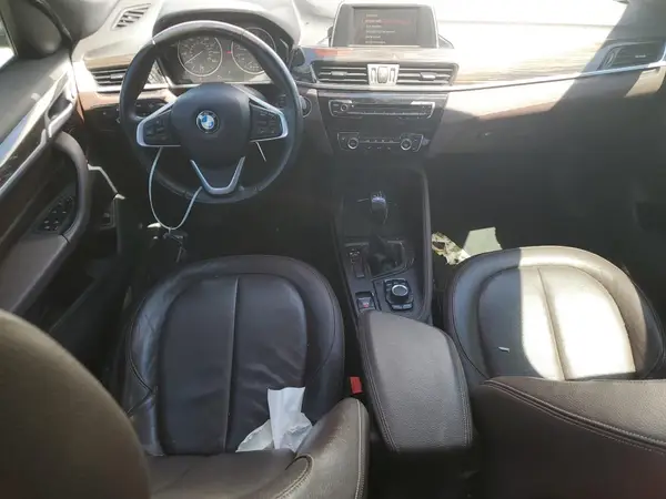 WBXHU7C37J5H40614 2018 BMW X1 - Image 8