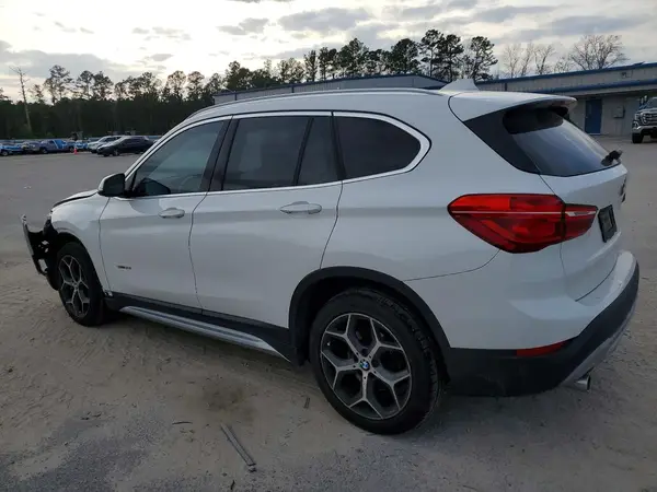 WBXHU7C37J5H43254 2018 BMW X1 - Image 2
