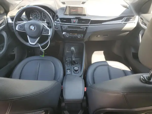 WBXHU7C37J5H44758 2018 BMW X1 - Image 8
