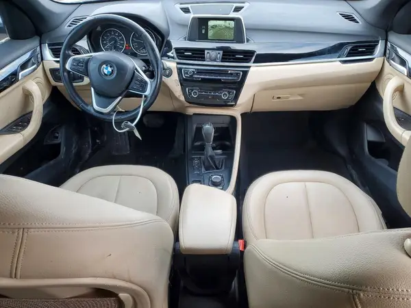 WBXHU7C37J5H45165 2018 BMW X1 - Image 8