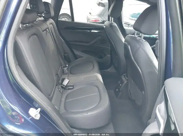 WBXHU7C37J5H45733 2018 BMW X1 - Image 8