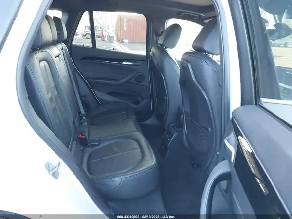 WBXHU7C37J5L07193 2018 BMW X1 - Image 8
