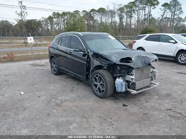 WBXHU7C37J5L07310 2018 BMW X1 - Image 1