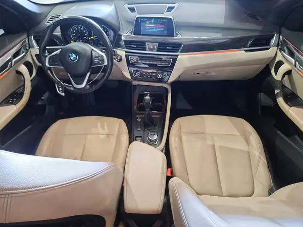 WBXHU7C37J5L08554 2018 BMW X1 - Image 8