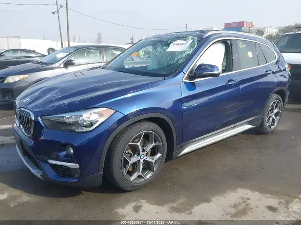 WBXHU7C37J5L09347 2018 BMW X1 - Image 2