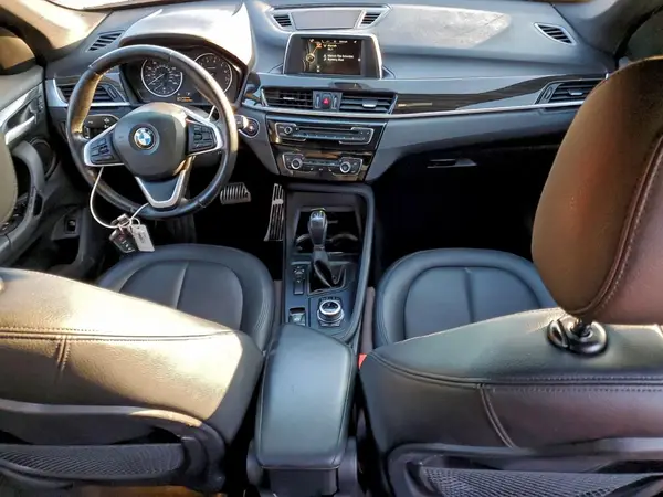 WBXHU7C38H5H32645 2017 BMW X1 - Image 8
