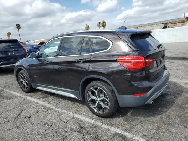 WBXHU7C38H5H32922 2017 BMW X1 - Image 2