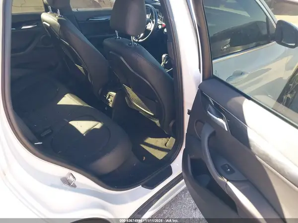 WBXHU7C38H5H33794 2017 BMW X1 - Image 8