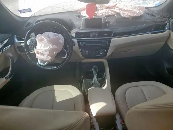 WBXHU7C38H5H34220 2017 BMW X1 - Image 8