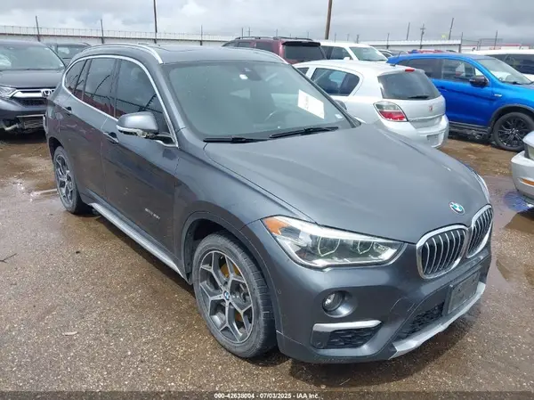 WBXHU7C38H5H34458 2017 BMW X1 - Image 1