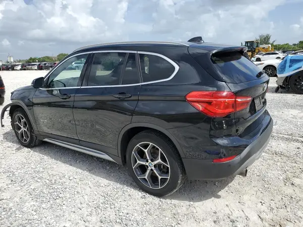 WBXHU7C38H5H35920 2017 BMW X1 - Image 2