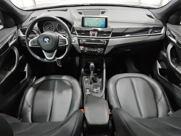 WBXHU7C38H5H36579 2017 BMW X1 - Image 8