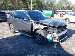 WBXHU7C38H5H37165 2017 BMW X1
