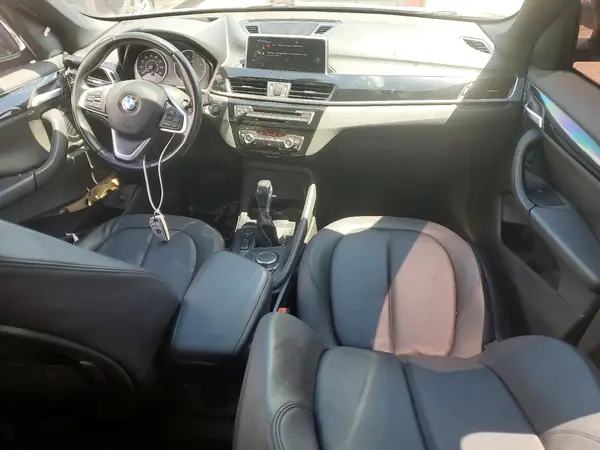 WBXHU7C38H5H37568 2017 BMW X1 - Image 8