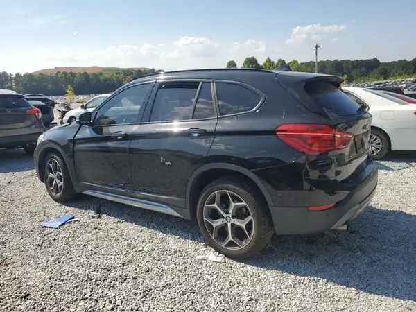 WBXHU7C38H5H38025 2017 BMW X1 - Image 2