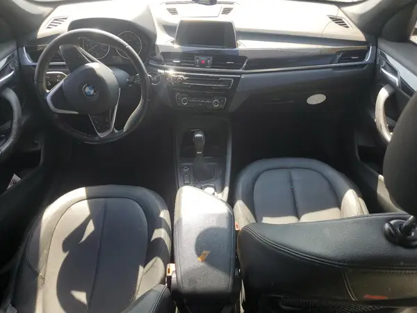 WBXHU7C38H5H38025 2017 BMW X1 - Image 8