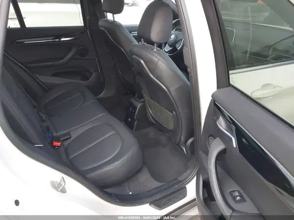WBXHU7C38H5H38722 2017 BMW X1 - Image 8
