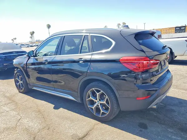 WBXHU7C38J3H42447 2018 BMW X1 - Image 2
