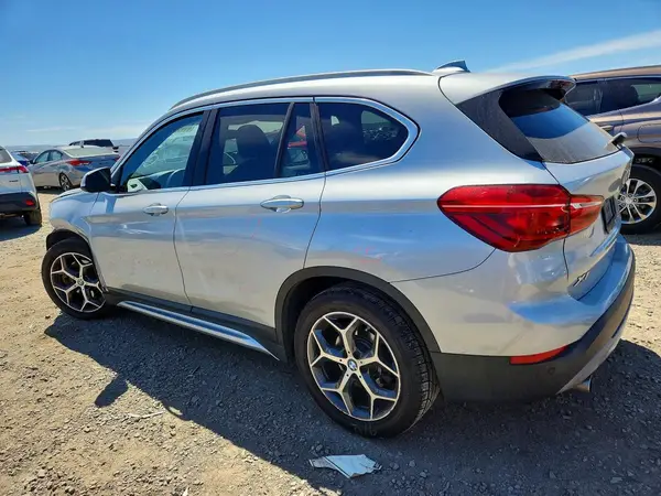 WBXHU7C38J3H42710 2018 BMW X1 - Image 2