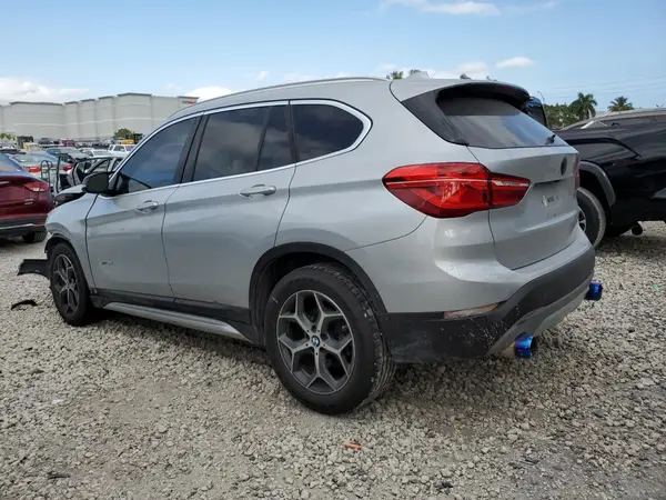 WBXHU7C38J5H42047 2018 BMW X1 - Image 2