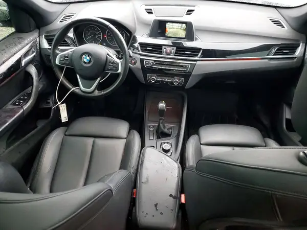 WBXHU7C38J5H43098 2018 BMW X1 - Image 8
