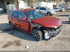 WBXHU7C38J5H43778 2018 BMW X1