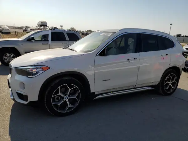 WBXHU7C38J5H44249 2018 BMW X1 - Image 1