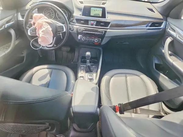 WBXHU7C38J5H44669 2018 BMW X1 - Image 8