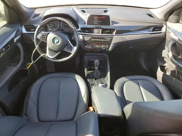 WBXHU7C38J5H45062 2018 BMW X1 - Image 8