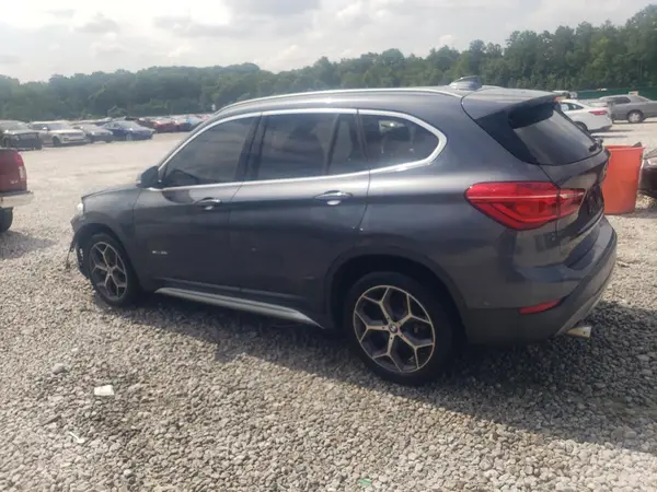 WBXHU7C38J5H45269 2018 BMW X1 - Image 2