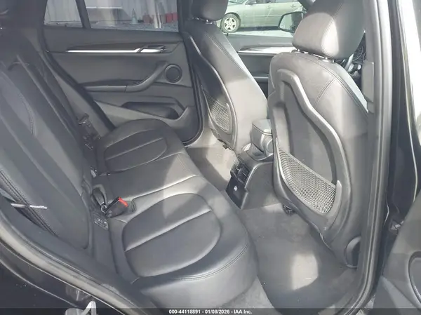 WBXHU7C38J5H45904 2018 BMW X1 - Image 8