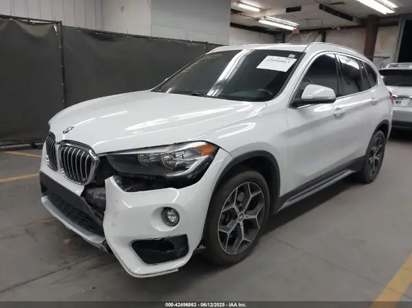 WBXHU7C38J5L06893 2018 BMW X1 - Image 2