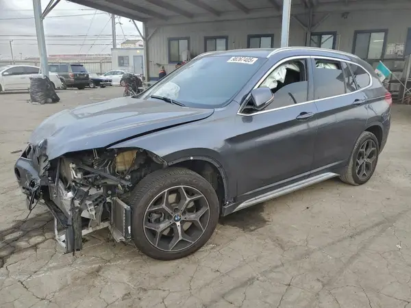 WBXHU7C38J5L09518 2018 BMW X1 - Image 1